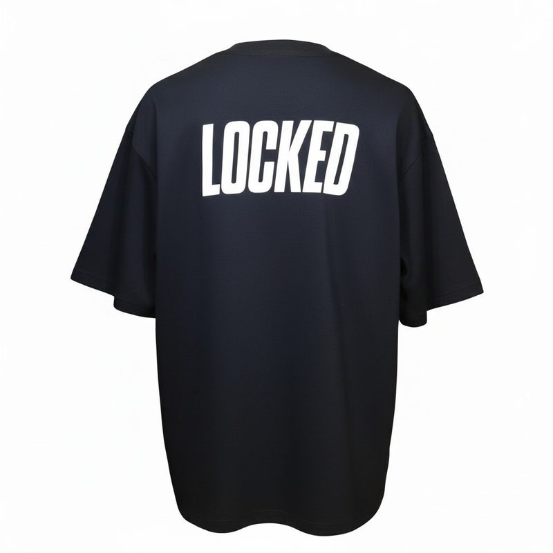 Camiseta oversized Locked preta